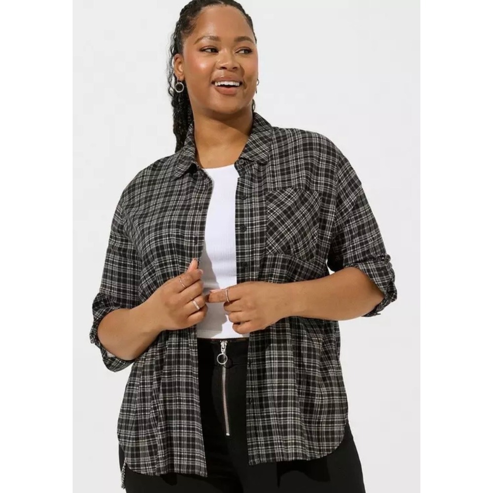 NWT Torrid Drop Shoulder Button Front Shirt Black Plaid Size 2X‎